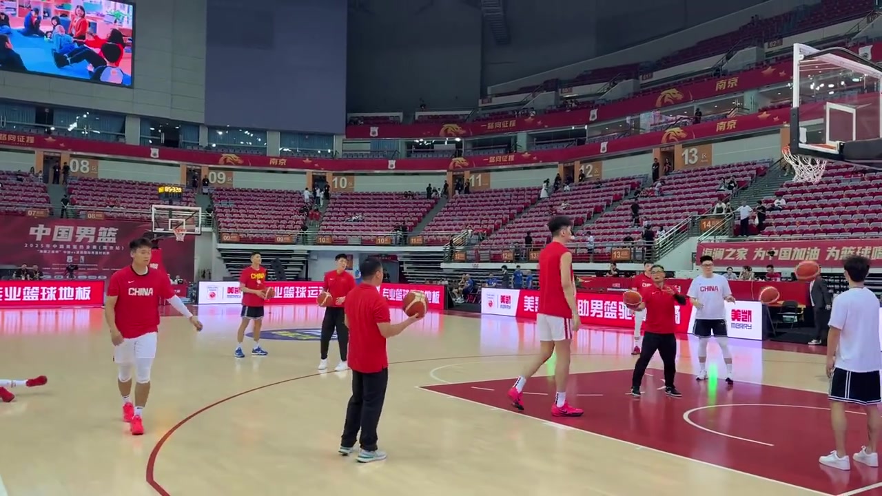 今晚熱身賽對陣波黑男籃！中國男籃提前到場熱身