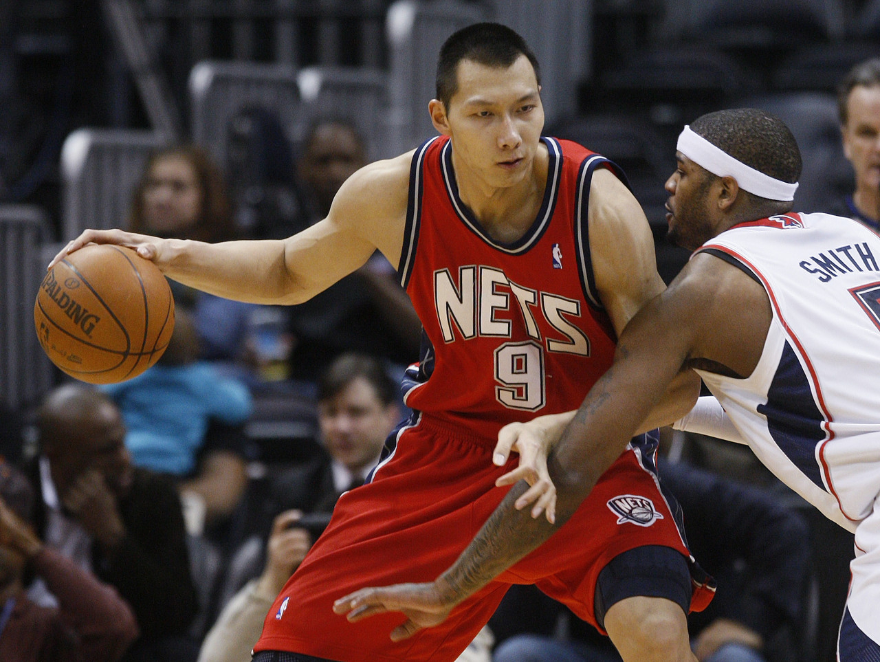網記:很多前籃網球員都在NBA中國賽上亮相 但易建聯在哪里呢